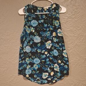 Violet & Claire Blue and White Tank Top Floral Design